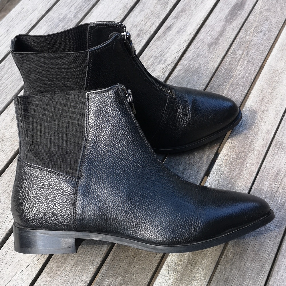 ICHI zip-front leather ankle boots